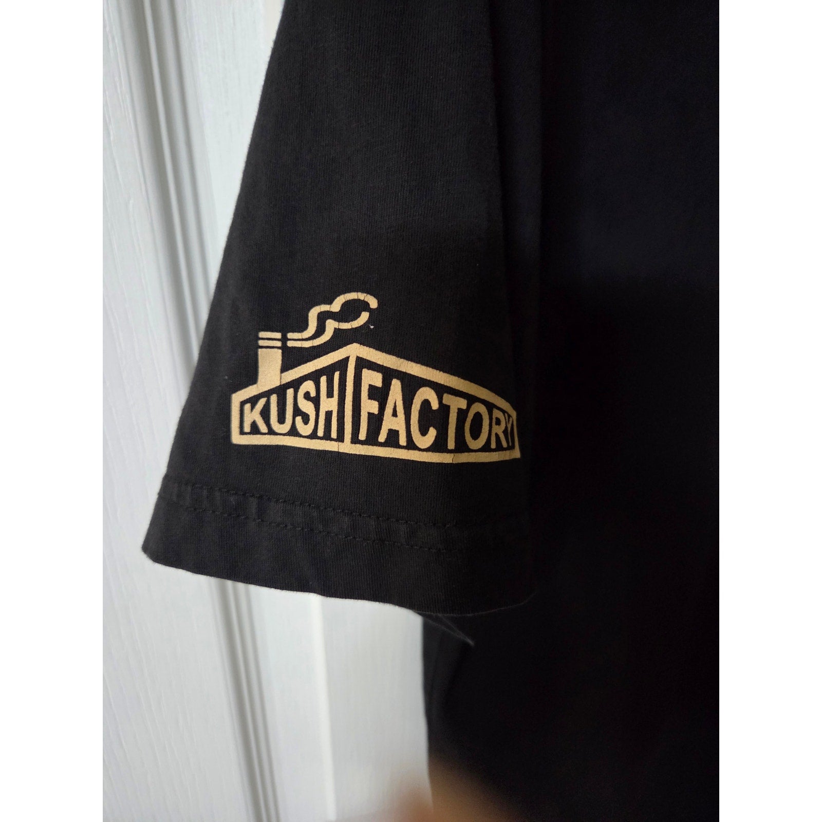 Kush Factory T Shirt Men's Size L
