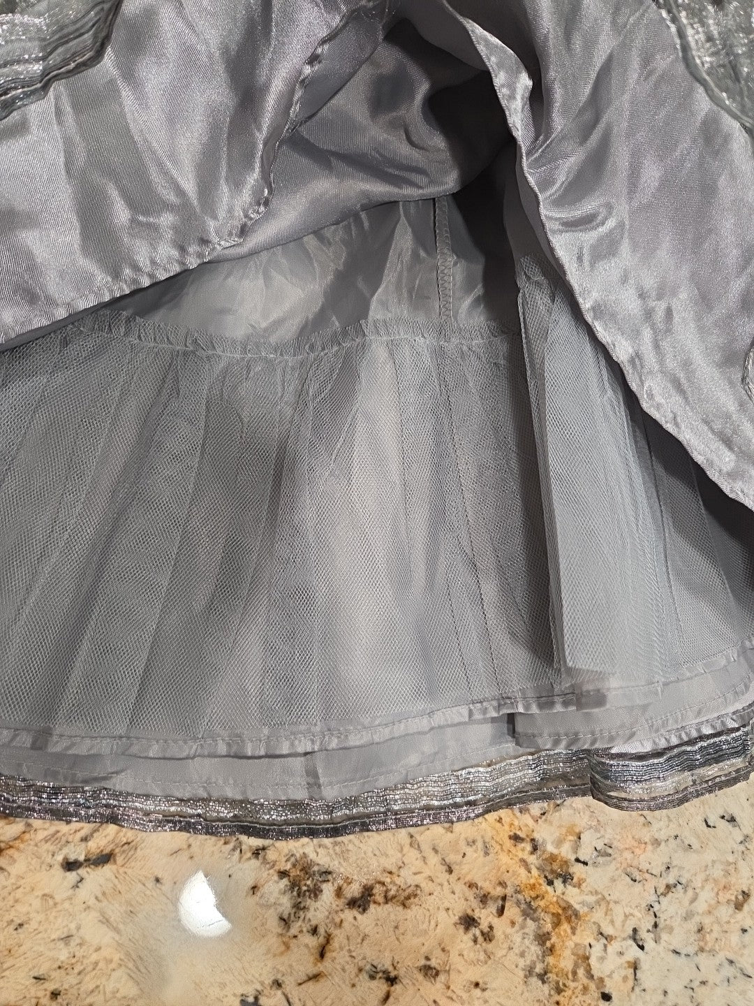 Girls Sweet Heart Rose Silver Gray Glitter Sz 5 With Tie Back Poly/spandex Dress3