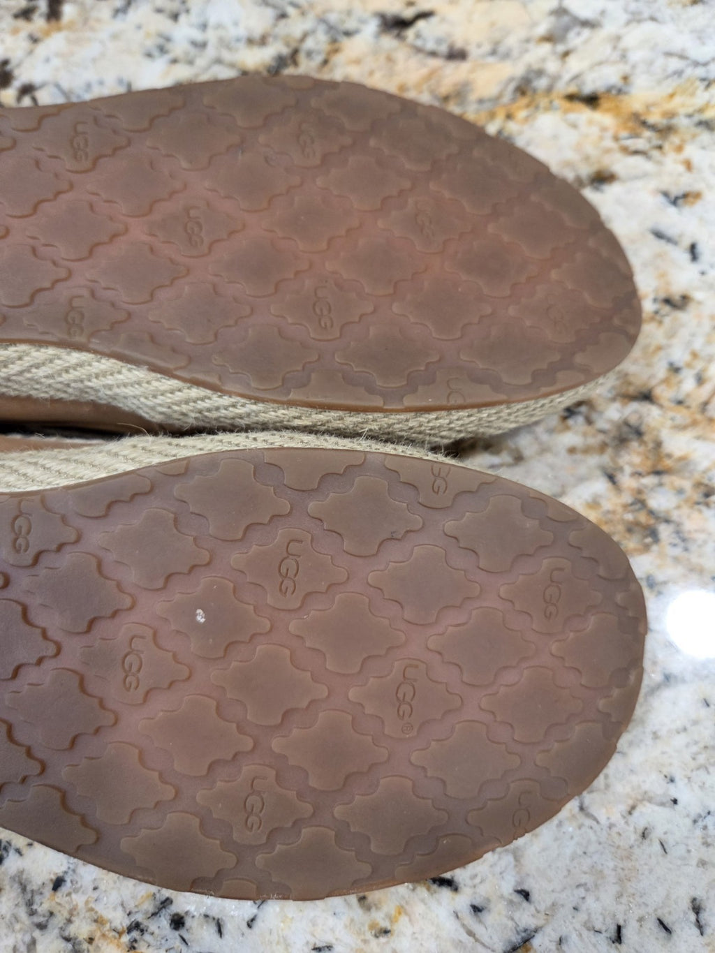 UGG Chivon Espadrille Moccasin Women's Size 8.56