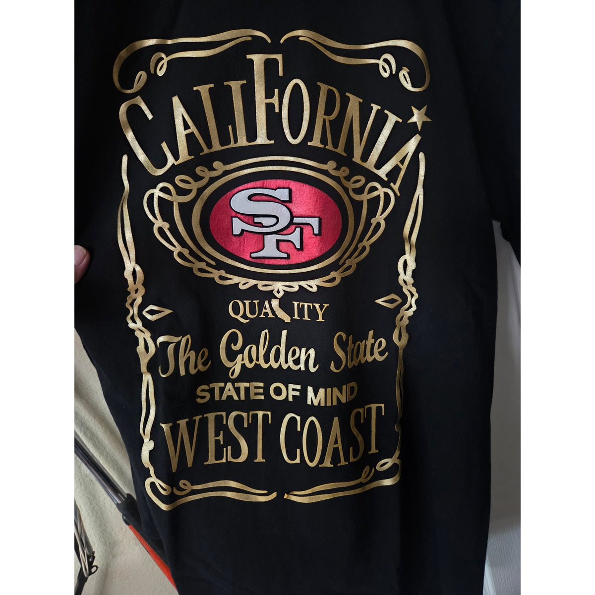 San Francisco 49ers Whiskey T-Shirt with Gold Foil Size L