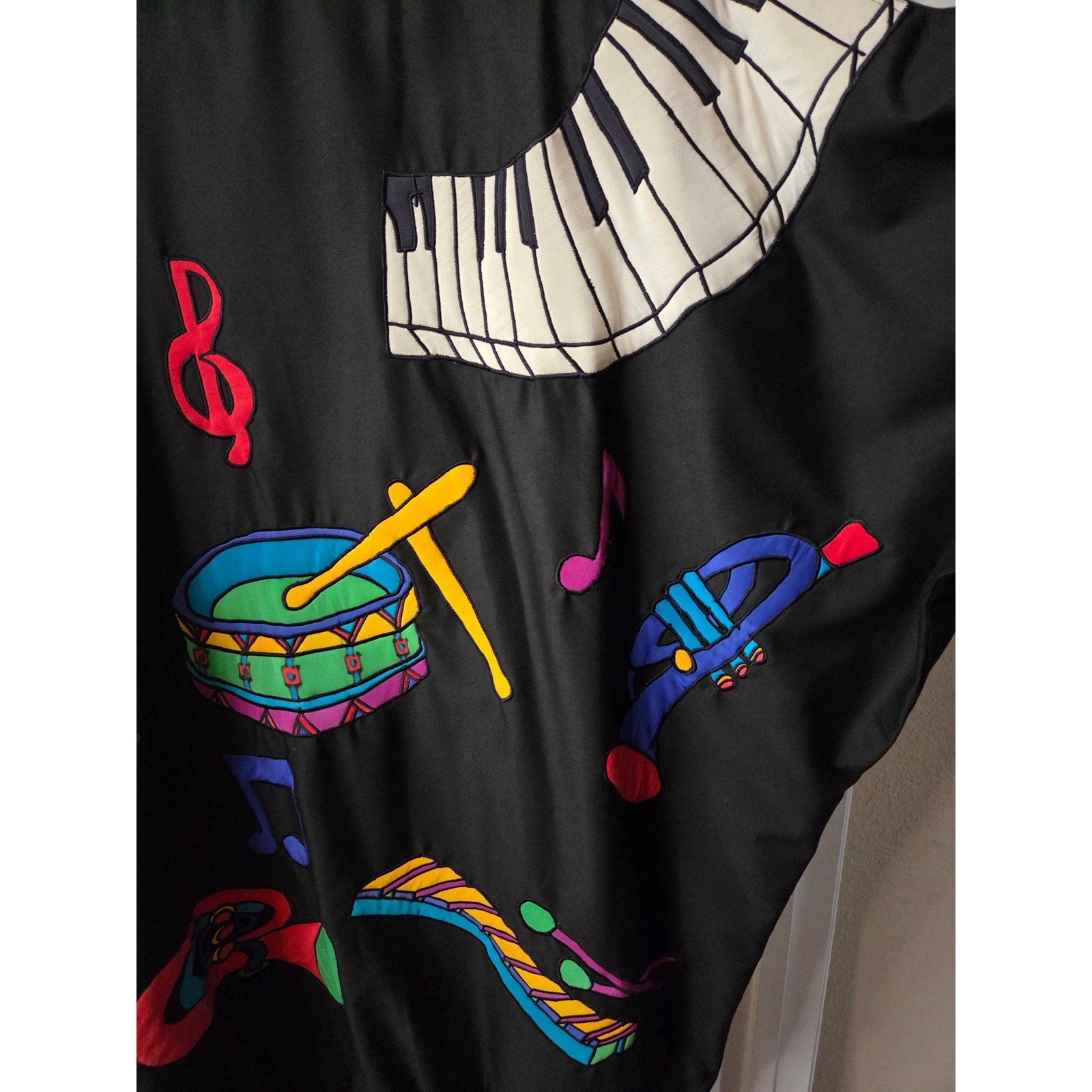 Rare Vintage Silk Scapes "Jazz" Themed Silk Applique Jacket One Size Fits All
